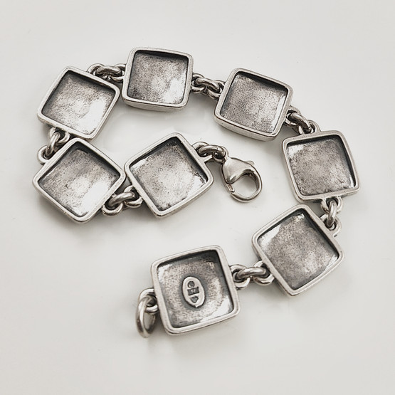 Kalevala Jewelry |  Kaisaleena Mäkelä | ´Earth Power ´ BRACELET |  Sterling 