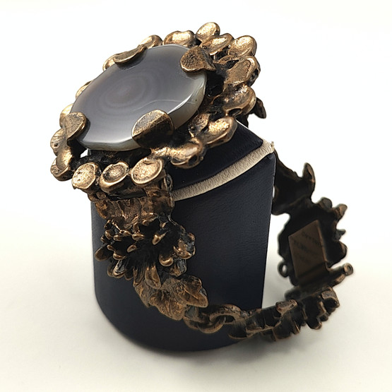 Turun Hopea oy | Pentti Sarpaneva | Agate Bracelet | Necklace | Bronze