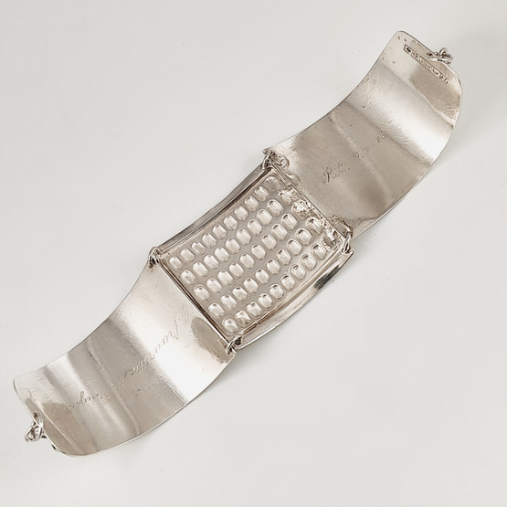 E.Granit & co. | Erik Granit | 37mm leveä Rannekoru | Hopeaa 