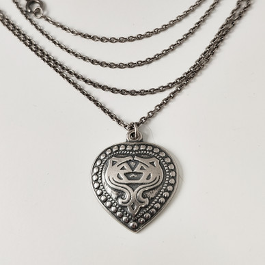 Kalevala Koru | AARREKÄÄTY Riipus | Kaulakoru | Hopeaa 