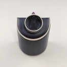 Kupittaan Kulta oy | Elis Kauppi | Ring  with green stone | 17.5mm | Silver 