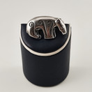 Kalevala Koru |   KARHU Riipus / Rintakoru  | Hopeaa 