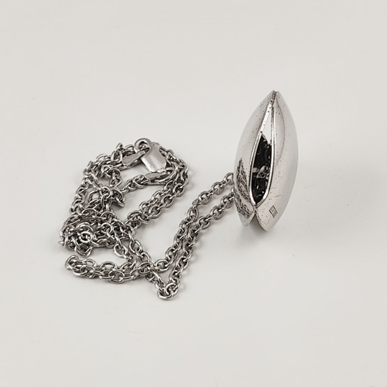 LU | Lumoava jewelry | Heikki Hartikainen | (big) 