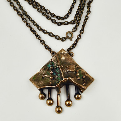 Valo-koru | Hannu Ikonen | iso RIIPUS | Kaulakoru | Pronssia