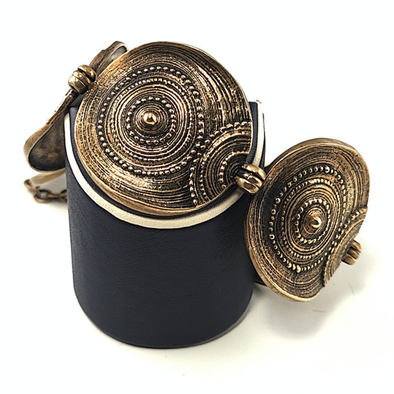 Turun hopea oy | Jorma Laine | (big)  CHIC Bracelet | BRONZE 