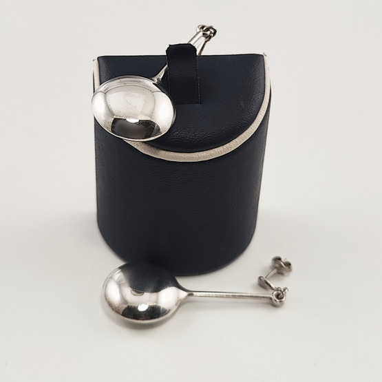 Kultasepät Salovaara ky | design by K.Sara | Finnish Vintage Earrings | 925 Sterling 