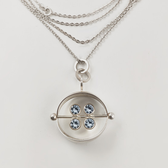 Kupittaan kulta oy | Elis Kauppi | vintage riipus sinisillä kivillä| kaulakoru | Hopeaa -66