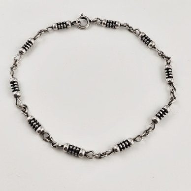 Kalevala Koru | KITEEN rannekoru | 22cm ranneketju | Hopeaa 