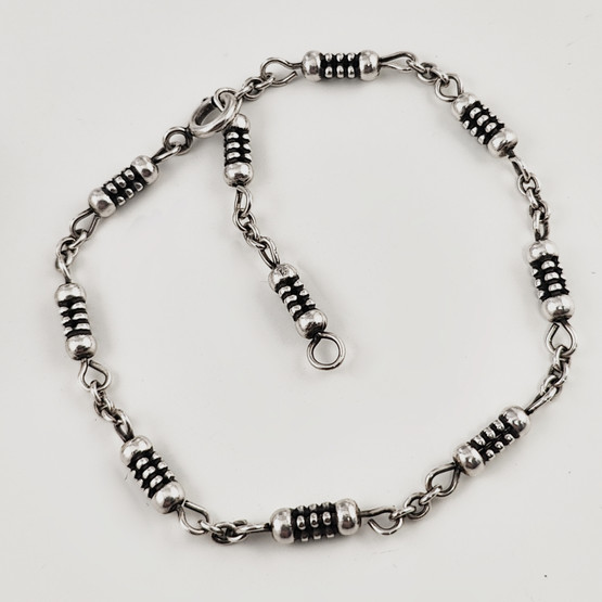 Kalevala Koru | KITEEN rannekoru | 22cm ranneketju | Hopeaa 