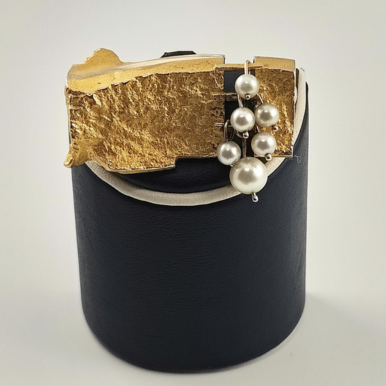 Lapponia | Björn Weckström | Valkea Terttu -Solki | Rintakoru Helmillä | 14k Kultaa -68