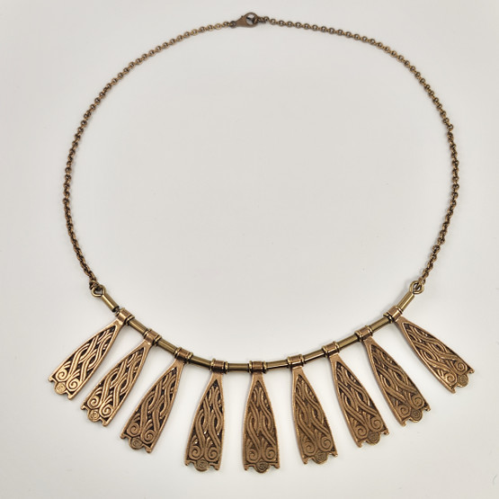 Kalevala Koru | Kääty-61 | Kaulakoru | Kaukolan Kekomäestä | Pronssia 