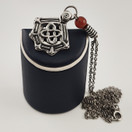 Kalevala Koru |  Kanteletar -riipus | Kaulakoru | Karneoli | Hopeaa -90