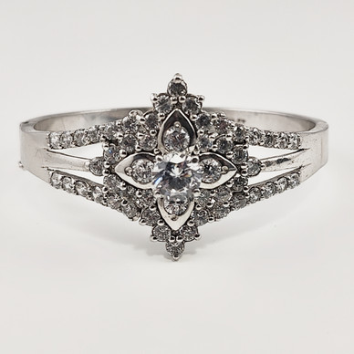 Upea ja säihkyvä RANNEKORU kirkkailla kivillä | 925 Hopeaa