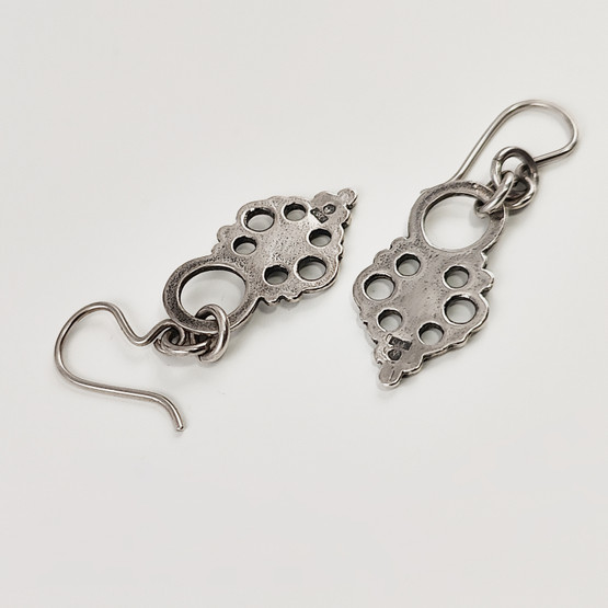 KK, Kalevala koru | Lapin-korvakorut  | Hopeaa