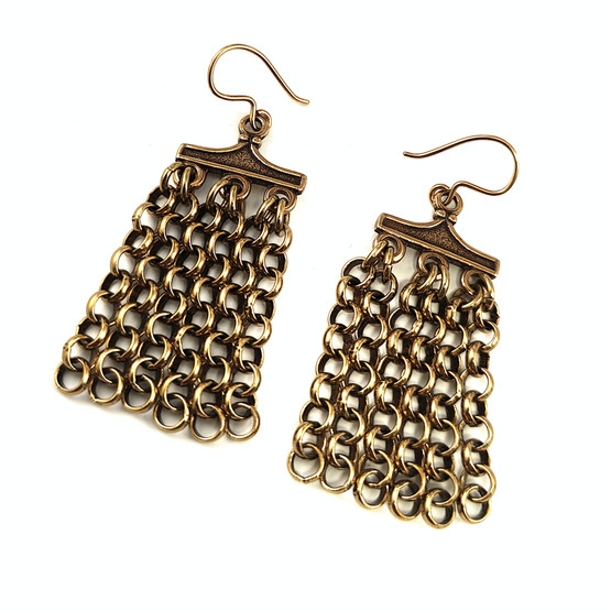 Kalevala Koru | Hämäläinen juhlakääty -korvakorut | Pronssia