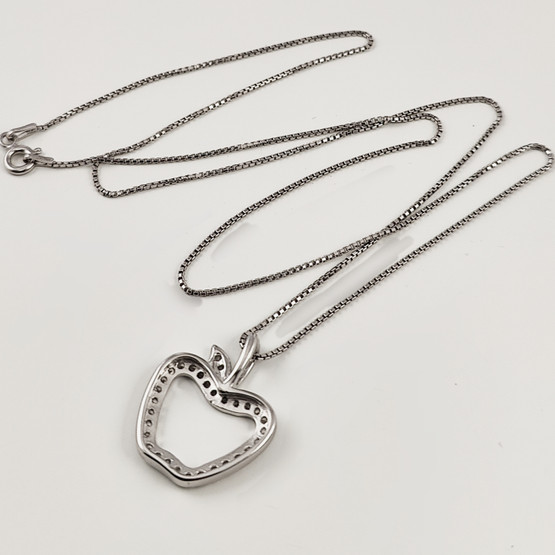 OMENA Riipus kirkkailla kivillä | Kaulakoru |  925 Hopeaa