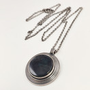 Kalevala Koru | Riipus -1643 | KAULAKORU |  Spektroliitti  | Hopeaa