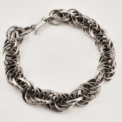 Kalevala Koru | Setukaisten kääty -Rannekoru | Hopeaa -74