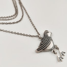 Kalevala Koru | (keskikoko) Hattulan Lintu Riipus | Kaulakoru |  Hopeaa 