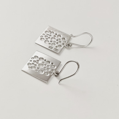 Kultakeskus oy | Liisa Vitali | 'ant trail | lace' earrings | Sterling