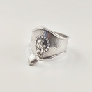 Kalevala koru |  Sydän -Sormus | heiluvalla sydämellä | 18mm | Hopeaa  