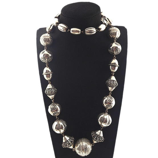 Kalevala koru | Halikon käätykorut | juhlakääty | kaulakoru & rannekoru | Hopeaa -87