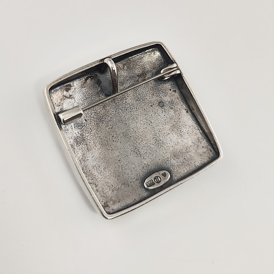 Kalevala Koru | (iso) Maan Voima - Riipus / Solki | Hopeaa 