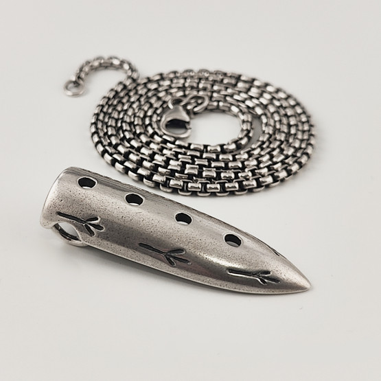 Kalevala Koru | Antti-Johan Kettunen | KORPPI riipus | Kaulakoru | Hopeaa