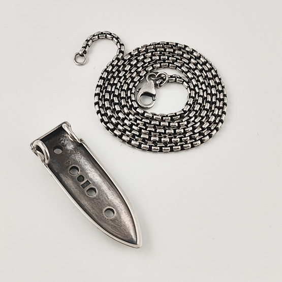 Kalevala Koru | Antti-Johan Kettunen | KORPPI riipus | Kaulakoru | Hopeaa