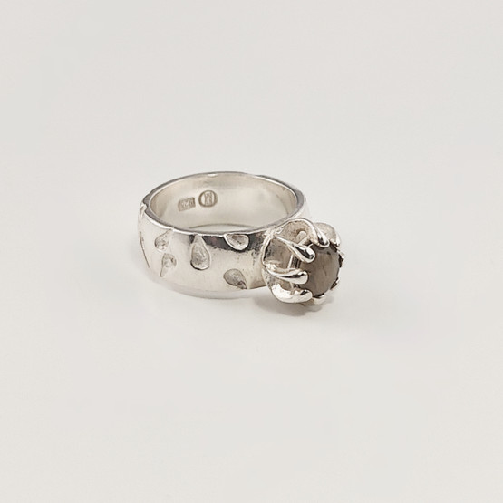 Kalevala koru | Anna -sormus | Savukvarsilla | Hopeaa