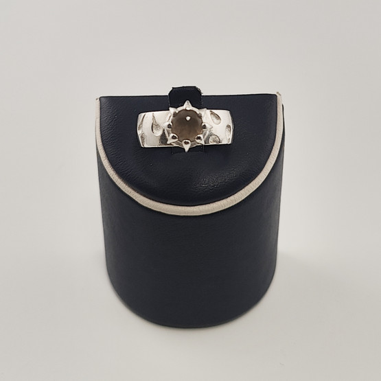 Kalevala koru | Anna -sormus | Savukvarsilla | Hopeaa