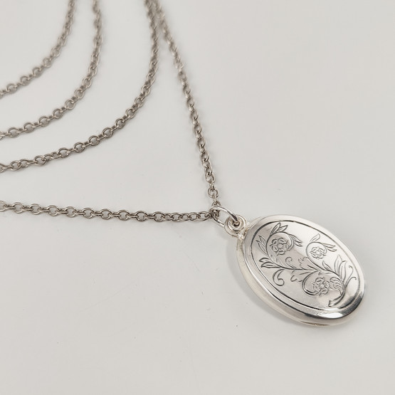 Kalevala Koru | Lapin Medaljonki | Kaulakoru |  Hopeaa