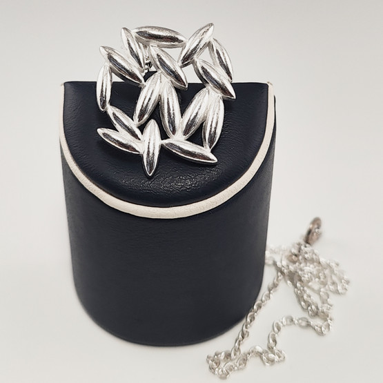 Kalevala Koru | Kaulakoru |  Hopeaa