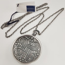 Kalevala Koru | (iso) Hannunvaakuna Riipus | Kaulakoru | Hopeaa -95