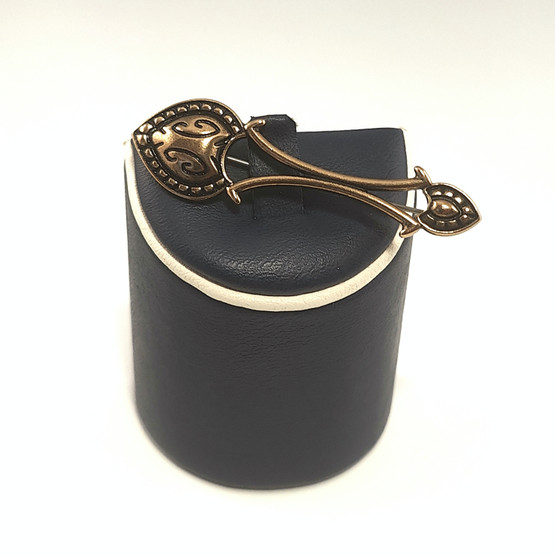 Kalevala Koru | HELINÄ -Solki | Rintakoru | Pronssia 