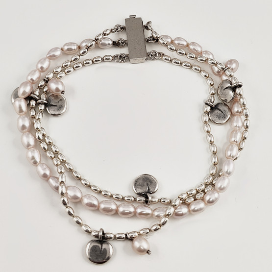 Kalevala Koru, | (monikerroksinen) Vanamo -Rannekoru | Roosat helmet |  Hopeaa