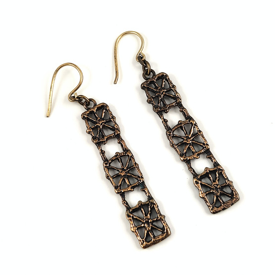 Turun Hopea oy | Pentti Sarpaneva | Pitsi Korvakorut | Pronssia