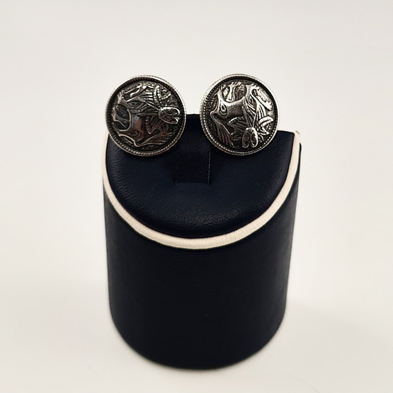 Kalevala Koru | Aurinkoleijona -Korvakorut | tappikorvikset | Hopeaa -99