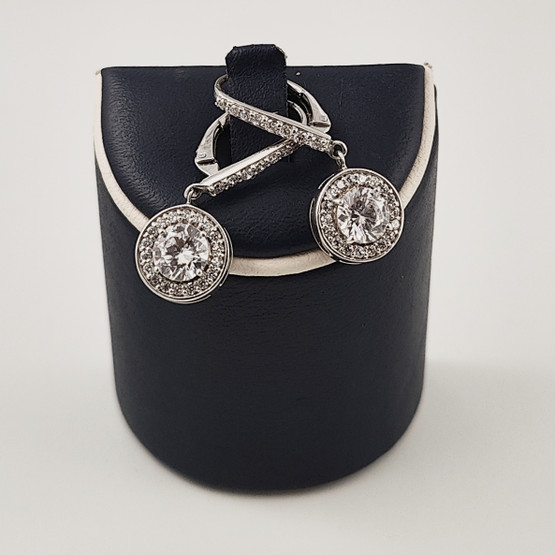 Kultajousi oy | Korvakorut kirkkailla korukivillä | 925 Hopeaa