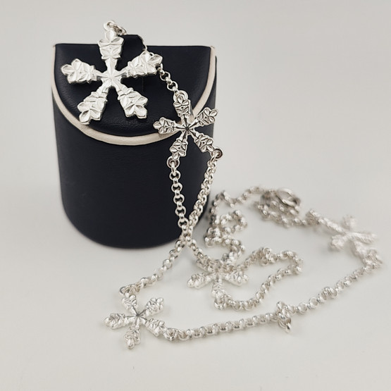 Kalevala Koru | Lumihiutale KÄÄTY |  Kaulakoru | Hopeaa