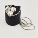 Kalevala Koru | Lumikukka riipus | 3-kukkaa | kaulakoru hopeaa