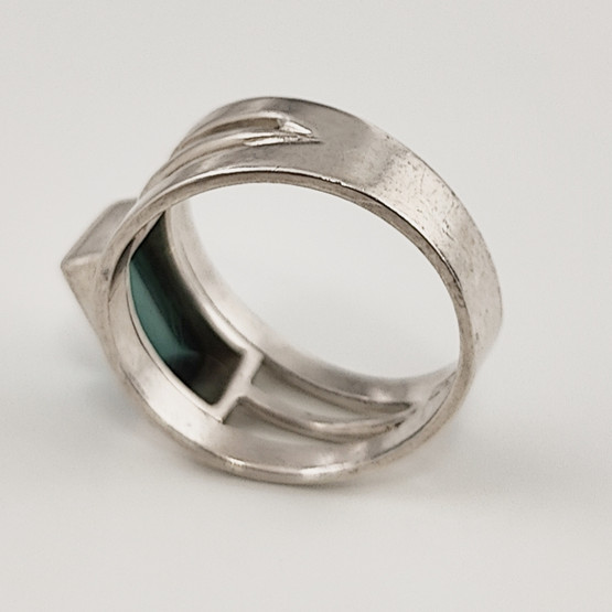 E.Granit & co.| Erik Granit |  vintage Sormus vihreällä kivellä | 813 Hopeaa -66