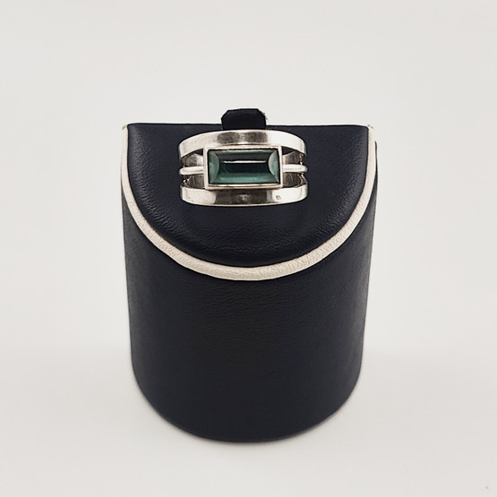 E.Granit & co.| Erik Granit |  vintage Sormus vihreällä kivellä | 813 Hopeaa -66