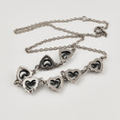 Kalevala Koru | Talon sydän -kääty | Kaulakoru | Hopeaa