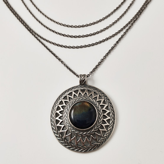 Kalevala Koru | Riipus-287 | Spektroliitti | USKELAN Kaulakoru | Hopeaa -94