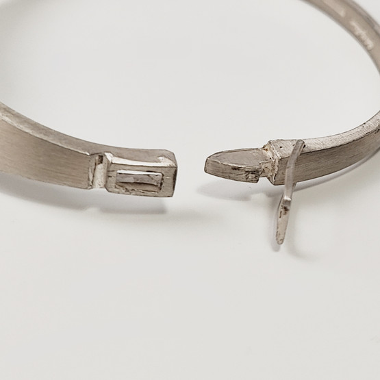 MJH | Siro koru | Matti Hyvärinen | Rannekoru | Rannerengas | Hopeaa 