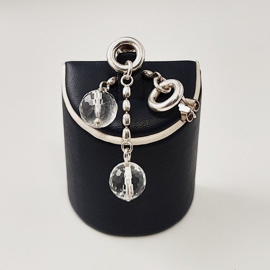 KK, Kalevala Koru | Mari Saari | Pore Korvakorut | kirkkaat kivet | Hopeaa