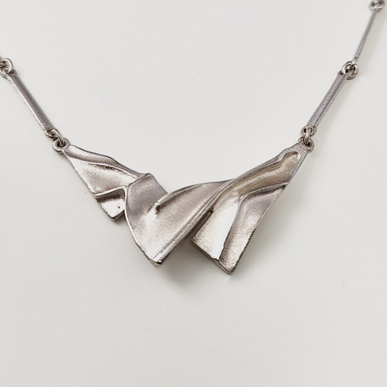 Lapponia | Zoltan Popovits | Kääty | MINTHE Kaulakoru | Hopeaa -05