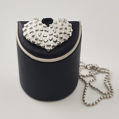 Kalevala Jewelry | ´Held with all my heart´ -pendant | Necklace | Sterling