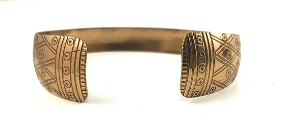 Kalevala jewelry | Bracelet  | VÖYRI´s jewelry | Bronze